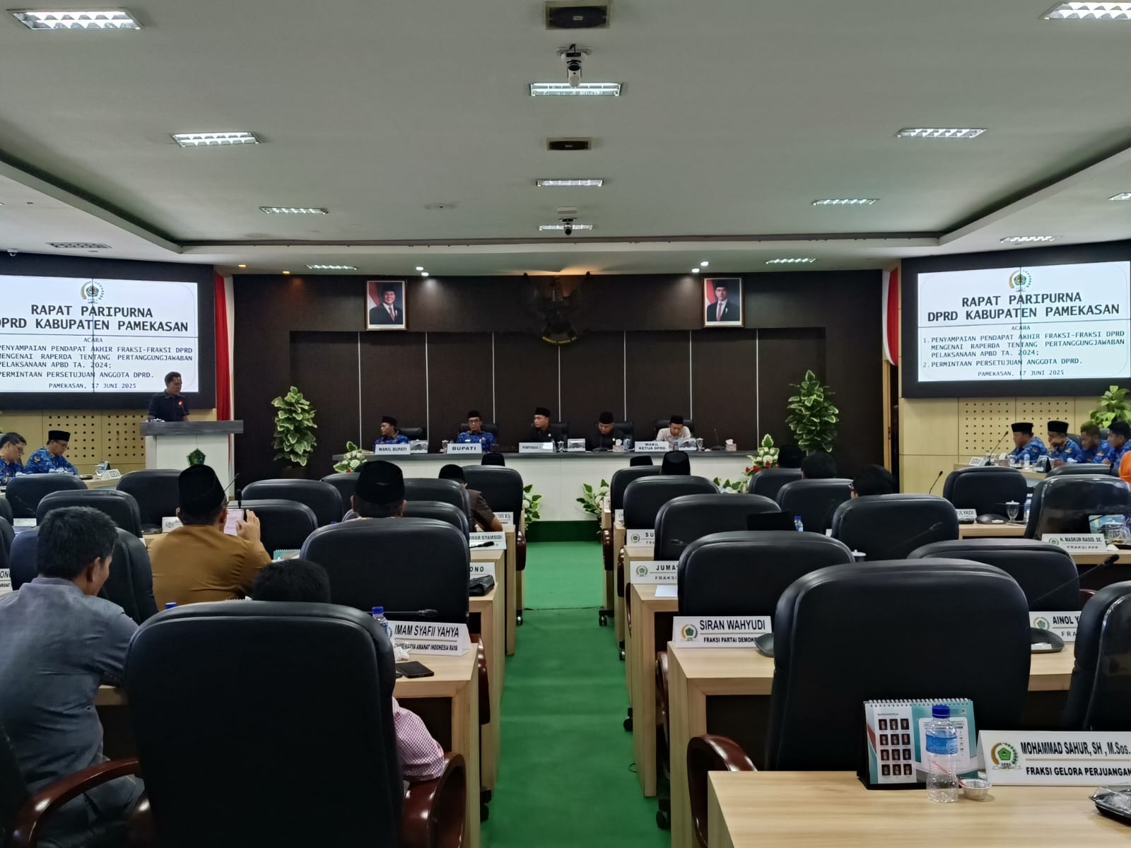 Keterangan foto: Suasana Rapat Paripurna DPRD Pamekasan bersama Bupati dan Wakil Bupati membahas pertanggungjawaban APBD 2024.