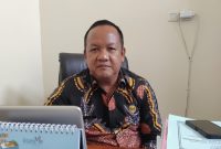 Kepala Dinas Koperasi, UMKM, dan Ketenagakerjaan Pamekasan, Muttaqin saat ditemui di ruang kerjanya.