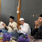 Suasana doa bersama yang dilaksanakan oleh Majelis Sholawat Tangga Seribu.