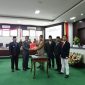 Suasana sidang rapat paripurna penetapan dua rancangan peraturan daerah (Raperda). 