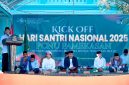 Pengasuh Pondok Pesantren Az-Zubair, KH. Mahrus Ali Maliji, saat memberikan sambutan di acara launching kick off Hari Santri Nasional (HSN) 2025.