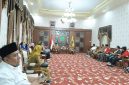 Suasana Audiensi Cipayung Plus Bersama Bupati dan Wabup Pamekasan di Peringgitan Dalam, Mandhapa Agung Ronggosukowati Pamekasan.
