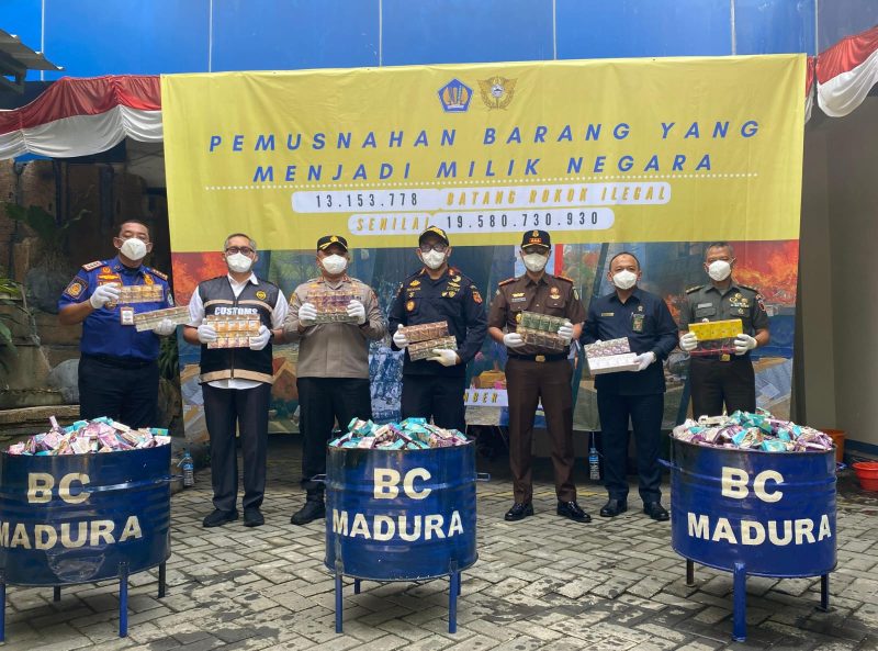 Pemusnahan Rokok Ilegal.