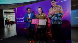 Peluncuran Empowering Indonesia Report 2025 bertema “Building Bridges of Tomorrow” oleh Indosat Ooredoo Hutchison (IOH) bersama perusahaan riset Twimbit.