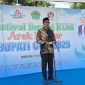 Foto bersama Bupati Pamekasan, KH Kholilurrahman didampingi Wakil Bupati, Sukriyanto dan Sekretaris Daerah, Masrukin bersama panitia pelaksana.