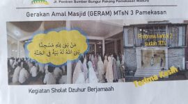 Amplop yang diterima oleh wali murid.