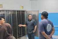 Wakil Bupati Pamekasan, H. Sukriyanto saat melakukaan sidak dapur MBG