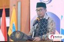 Dr. Drs. K.H. Kholilurrahman, S.H., M.Si. Bupati Pamekasan saat melakukan sambutan