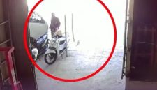 Keterangan foto: Aksi Curanmor di kawasan Ruko Teja, Kabupaten Pamekasan tertangkap cctv.
