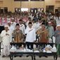Keterangan foto: Sesi foto bersama Kemensos RI bersama Bupati Pamekasan dan tokoh agama.