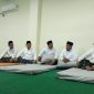 Pengurus PBNU bersama PWNU beserta panitia melakukan peninjauan terhadap fasilitas penginapan.