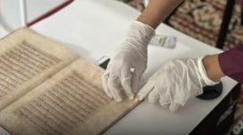 Klinik Manuskrip (restorasi manuskri), salah satu agenda dalam pameran manuskrip.