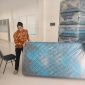 Ribuan Kasur untuk Muktamar ke-35 NU tiba di Komplek Pondok Pesantren Bahrul Ulum (PPBU) Tambakberas, Jombang.