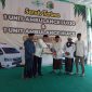 Suasana serah terim mobil ambulans untuk mendukung muktamar ke-35 NU.