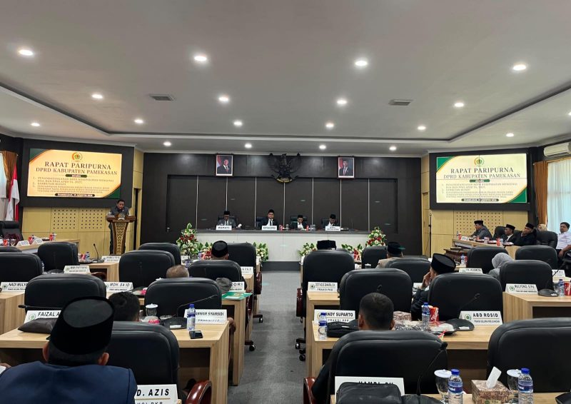Suasana Rapat Paripurna DPRD Bersama Pemkab Pamekasan.