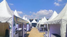 Tenda-tenda UMKM tampak terpasang untuk menyambut Muktamar ke-35 NU.