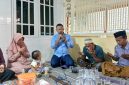Founder Bashra BIP Ali Zainal Abidin, saat taksiyah ke rumah duka, Rian.