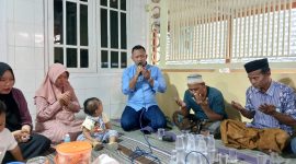 Founder Bashra BIP Ali Zainal Abidin, saat taksiyah ke rumah duka, Rian.