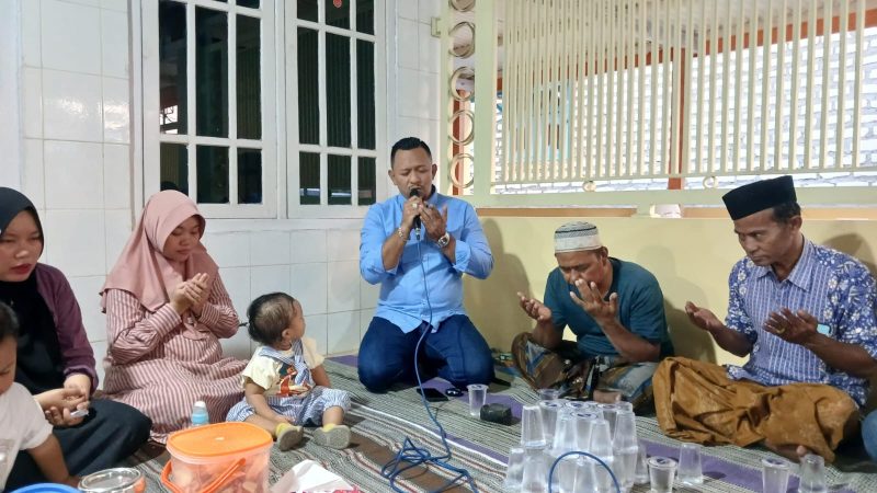 Founder Bashra BIP Ali Zainal Abidin, saat taksiyah ke rumah duka, Rian.