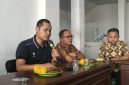 Kepala Kejaksaan Negeri (Kajari) Pamekasan, Anton Arifullah, saat memberikan sambutan di acara Coffee Morning.