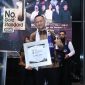 Founder BIP, Ali Zainal Abidin saat menerima penghargaan.