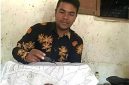 Fathorrahman, pengrajin batik asal Desa Klampar.