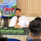 Plt DPRKP Pamekasan, Andi Ali Syahbana, didampingi Camat Proppo, Irwan, saat menggelar sosialisasi.