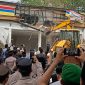 Suasana pengrusakan Gerai Indomaret di desa Panaan, Palengaan, Pamekasan.