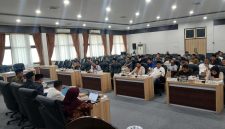 Suasana Rapat Dengar Pendapat (RDP) yang digelar Pansus Desa dengan Kades.