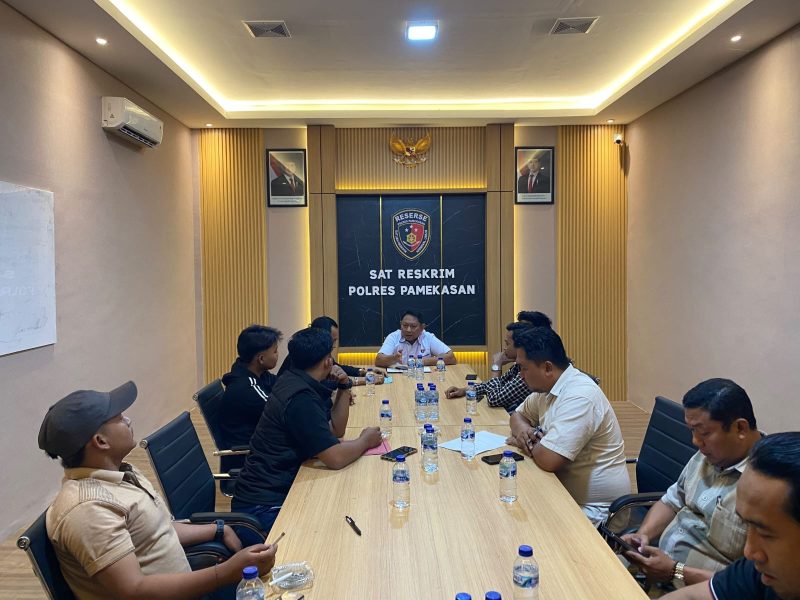 Jaka Jatim menggelar audiensi dengan Kasatreskrim Polres Pamekasan.