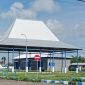 Bangunan di Terminal Kargo, Jalan Raya Larangan Tokol, Tlanakan, Pamekasan.