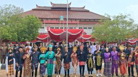 Foto bersama setelah menggelar Upacara Hari Sumpah Pemuda.